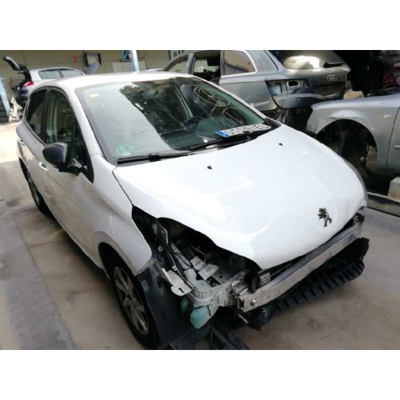 peugeot 208 del año 2015