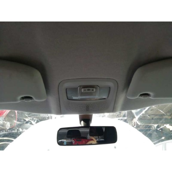 peugeot 208 del año 2015