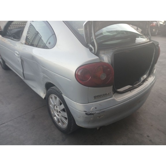 renault megane i coach (da0/1_) del año 2001