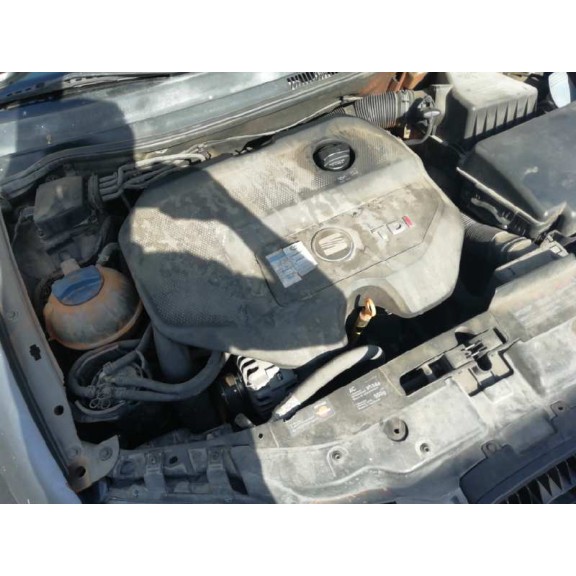 seat ibiza (6l1) del año 2002