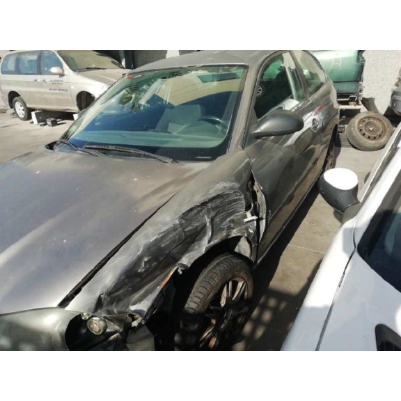 seat ibiza (6l1) del año 2002