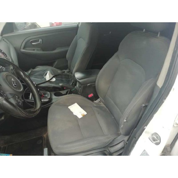 kia carens ( ) del año 2017