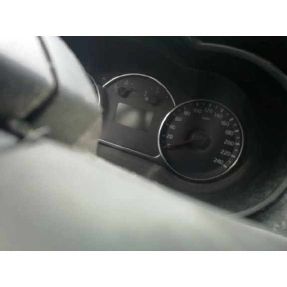 kia carens ( ) del año 2017