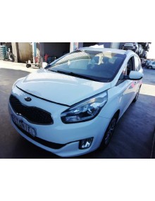 kia carens ( ) del año 2015