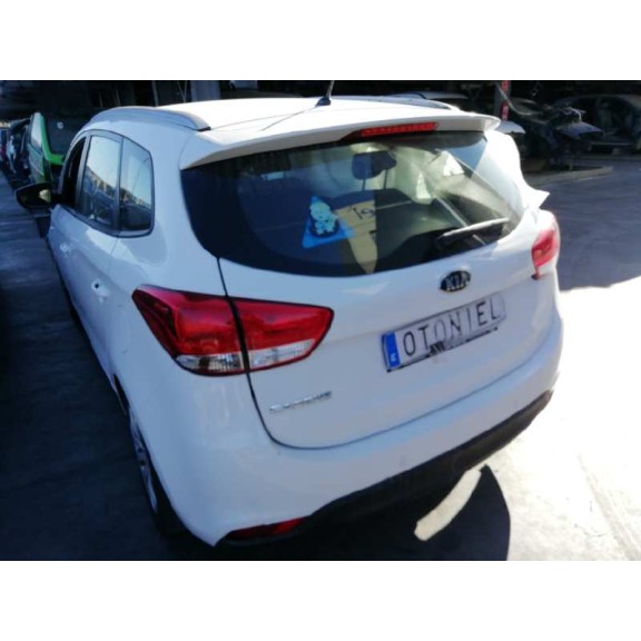 kia carens ( ) del año 2015