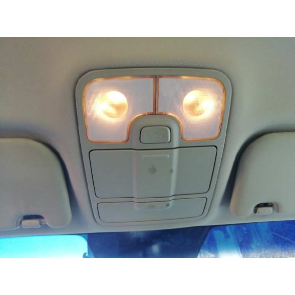 kia carens ( ) del año 2015