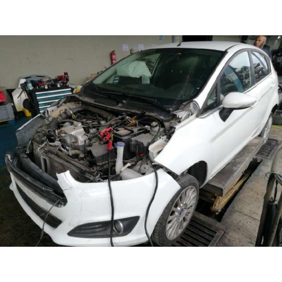 ford fiesta (ccn) del año 2013