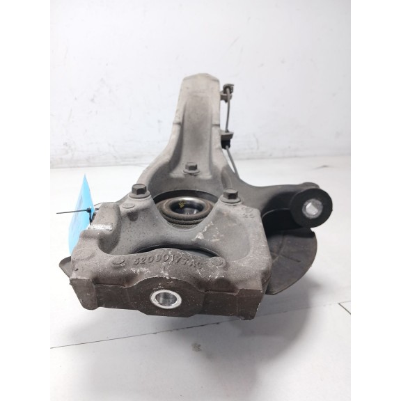 Recambio de mangueta delantera izquierda para jeep commander 3.0 crd cat referencia OEM IAM 52090177AC  