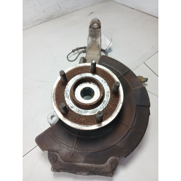 Recambio de mangueta delantera derecha para jeep commander 3.0 crd cat referencia OEM IAM 52090178AC  