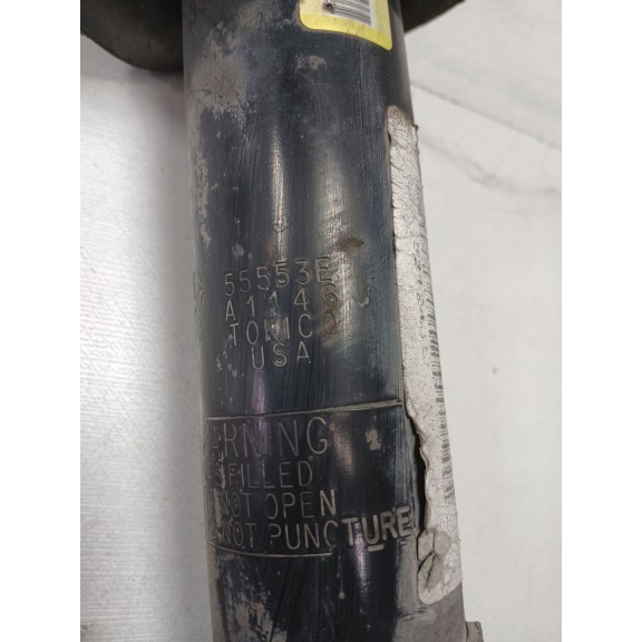 Recambio de amortiguador delantero derecho para jeep commander 3.0 crd cat referencia OEM IAM 52124343AC  