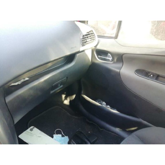 peugeot 207 del año 2007