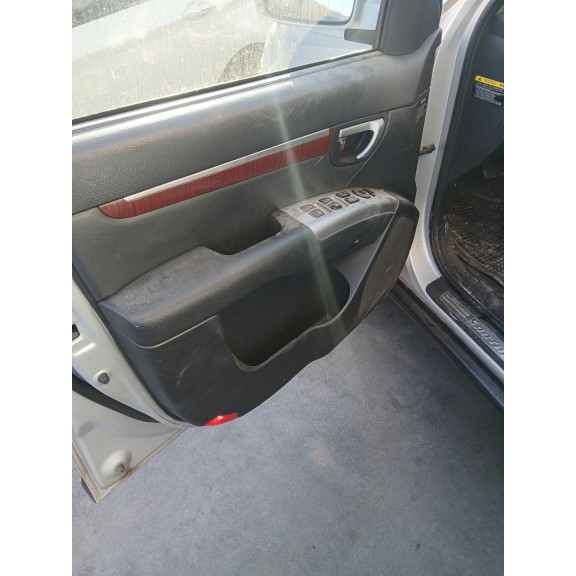 Recambio de guarnecido puerta delantera izquierda para hyundai santa fé ii (cm) 2.2 crdi referencia OEM IAM   