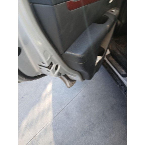 Recambio de cerradura puerta trasera izquierda para hyundai santa fé ii (cm) 2.2 crdi referencia OEM IAM   