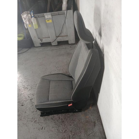 Recambio de asiento delantero derecho para renault megane e-tech suv ev40 referencia OEM IAM   
