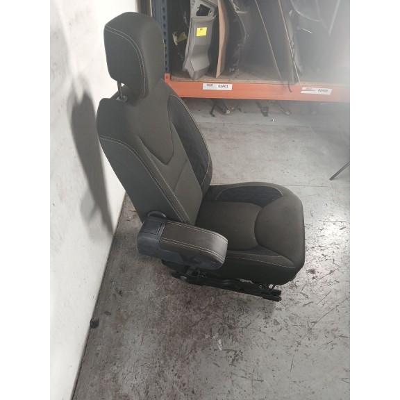 Recambio de asiento delantero izquierdo para renault clio iv referencia OEM IAM   