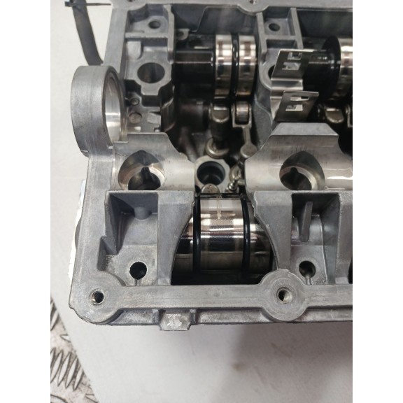 Recambio de culata para volkswagen passat berlina (3c2) advance referencia OEM IAM 03C103308C  