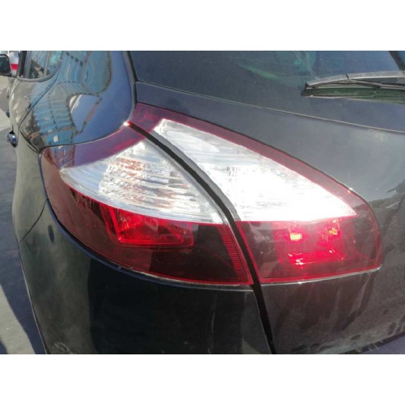 renault megane iii berlina 5 p del año 2015