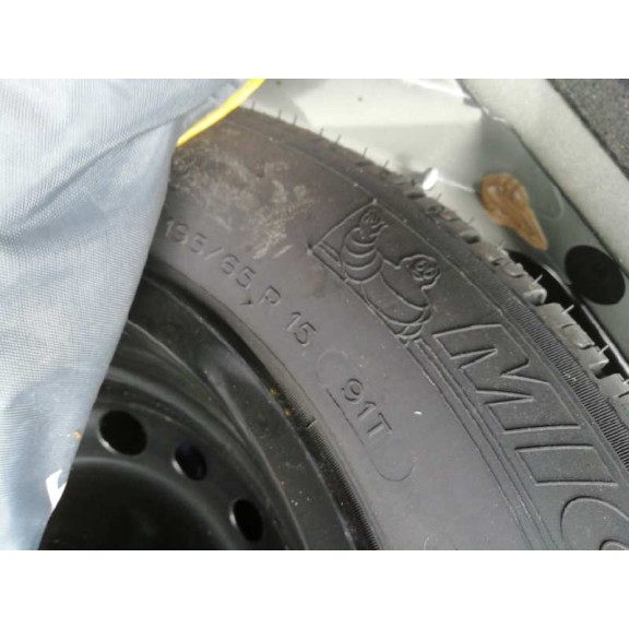 renault megane iii berlina 5 p del año 2015