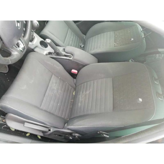 renault megane iii berlina 5 p del año 2015