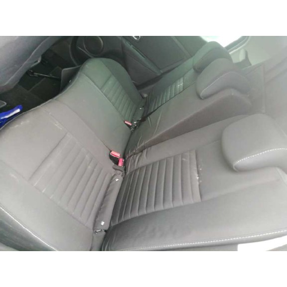 renault megane iii berlina 5 p del año 2015