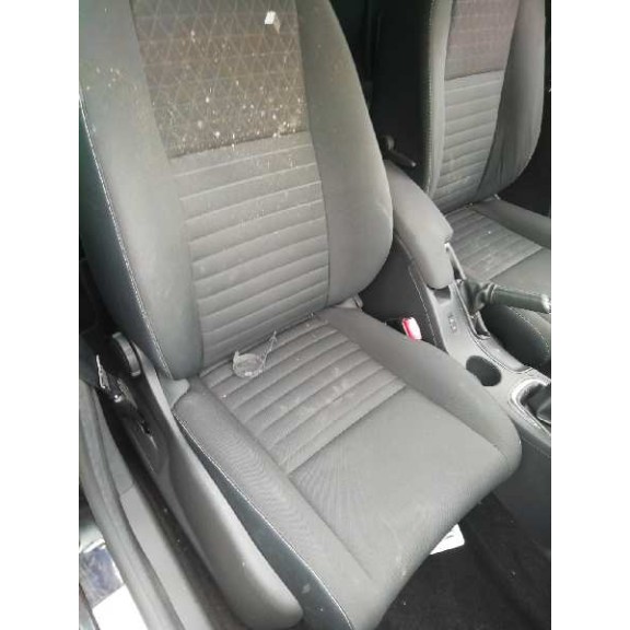 renault megane iii berlina 5 p del año 2015