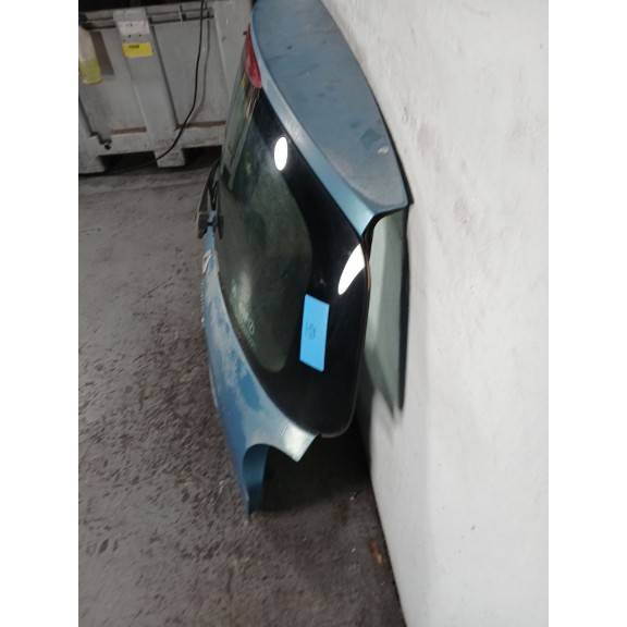 Recambio de porton trasero para renault modus 1.4 16v referencia OEM IAM  TIENE GOLPES 