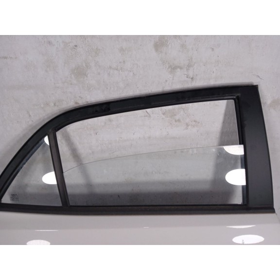 Recambio de puerta trasera derecha para kia rio 1.0 t-gdi hybrid referencia OEM IAM   