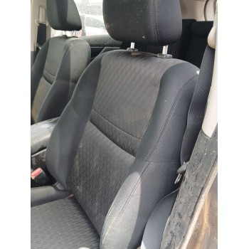 ASIENTO DELANTERO IZQUIERDO 