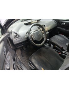 citroën c4 berlina del año 2004 2