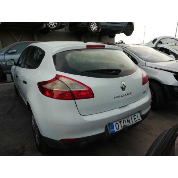 renault megane iii berlina 5 p del año 2010