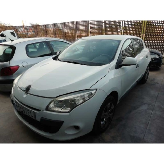 renault megane iii berlina 5 p del año 2010