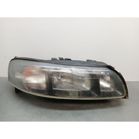 Recambio de faro derecho para volvo s60 i (384) 2.4 t referencia OEM IAM 8662598 89005621 