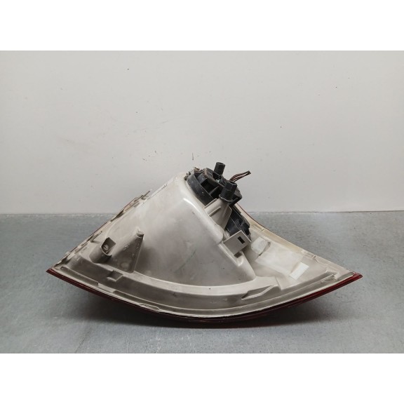 Recambio de piloto trasero izquierdo para volkswagen golf v berlina (1k1) highline referencia OEM IAM 11a400b tyc 