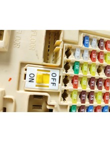 Recambio de centralita bsi para kia carens ( ) 1.7 crdi cat referencia OEM IAM    2