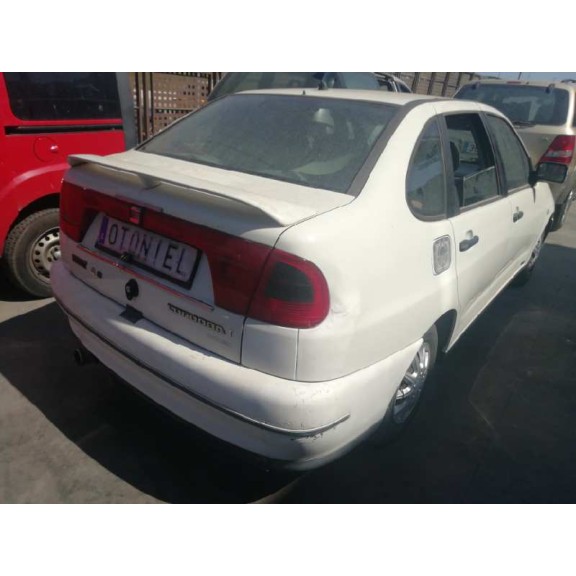 seat cordoba berlina (6k2) del año 1999