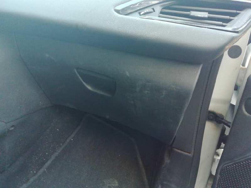 Recambio de guantera para peugeot 208 active referencia OEM IAM   
