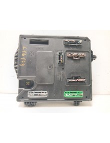 Recambio de caja reles / fusibles para renault megane iii berlina 5 p expression referencia OEM IAM   