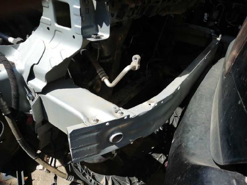 Recambio de refuerzo paragolpes delantero para opel insignia sports tourer excellence referencia OEM IAM   