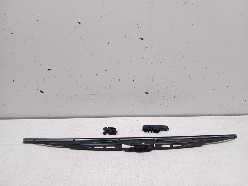 Recambio de escobilla limpia para peugeot 3008 referencia OEM IAM universal cgau1743  43 cm 17´´