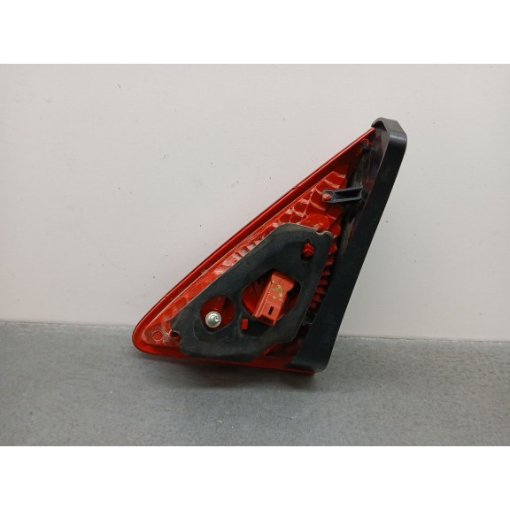 Recambio de piloto trasero izquierdo interior para peugeot 3008 premium referencia OEM IAM 9683461080  