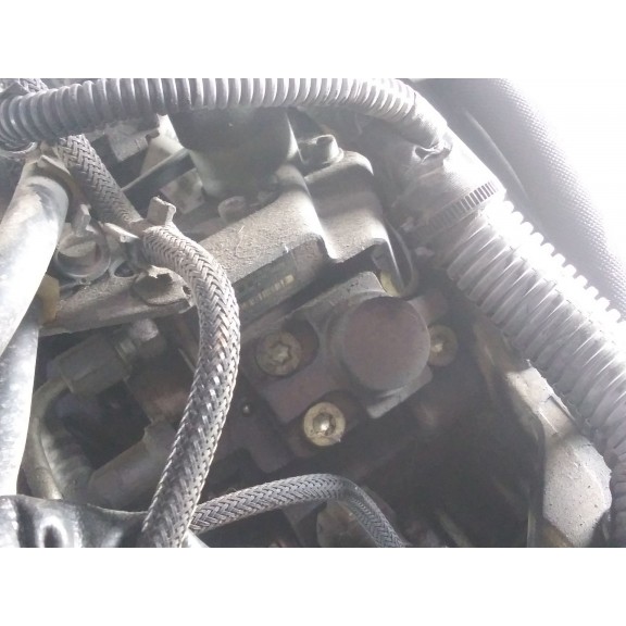 Recambio de bomba inyeccion para citroën c4 grand picasso avatar referencia OEM IAM 0445010102  9683703780