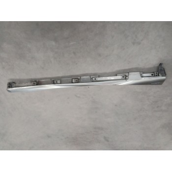 FALDON LATERAL derecho rozado