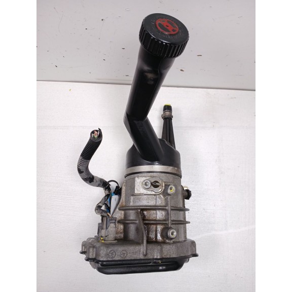 Recambio de bomba direccion para citroën c4 grand picasso avatar referencia OEM IAM 9684252580  