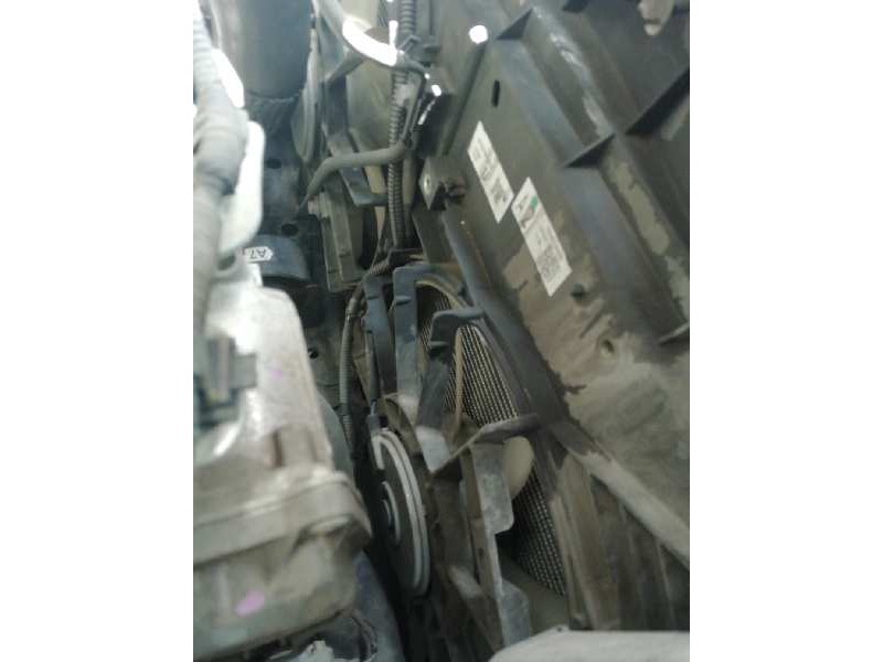 Recambio de electroventilador para toyota auris active referencia OEM IAM  DOBLE 