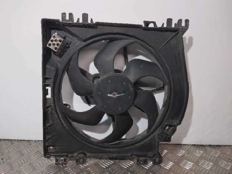 Recambio de electroventilador para renault clio iii authentique referencia OEM IAM 8200966248 M53000266 
