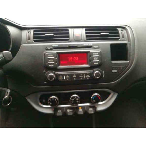 kia rio del año 2014