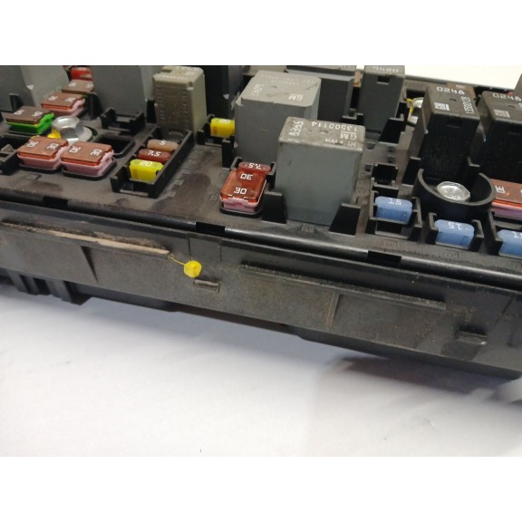 Recambio de caja reles / fusibles para chevrolet cruze station wagon lt+ referencia OEM IAM 13255300  