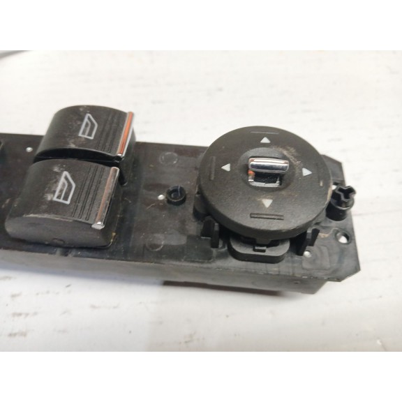 Recambio de mando elevalunas delantero izquierdo para ford fiesta (ccn) trend referencia OEM IAM 3S010094017  