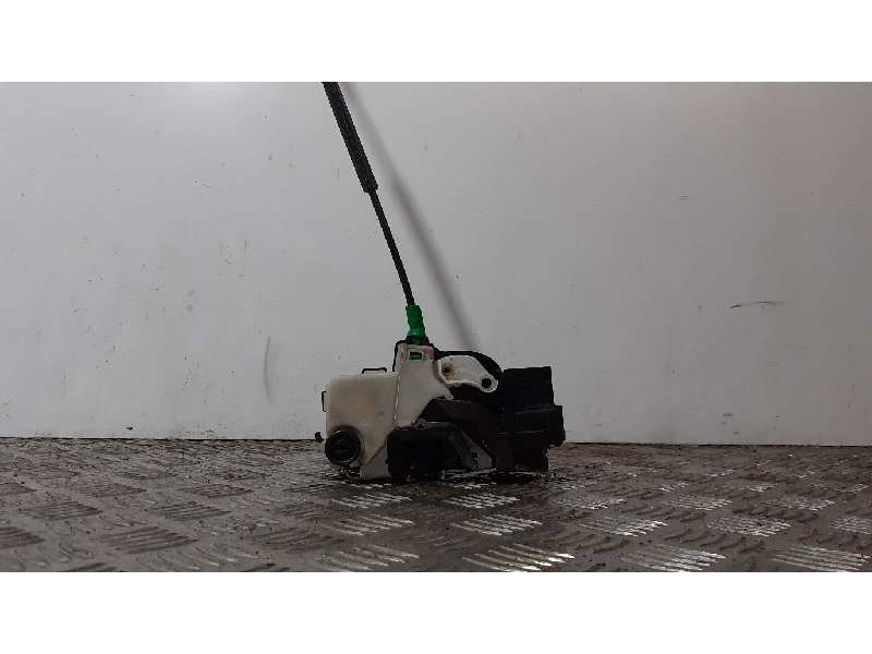 Recambio de cerradura puerta trasera derecha para opel insignia sports tourer excellence referencia OEM IAM   