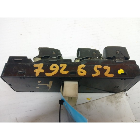 Recambio de mando elevalunas delantero izquierdo para hyundai terracan (hp) 2.9 crdi 4wd referencia OEM IAM 621W04290  